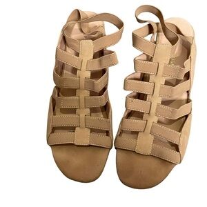 Taryn Rose Reesa Beige Leather Upper Sandals 9